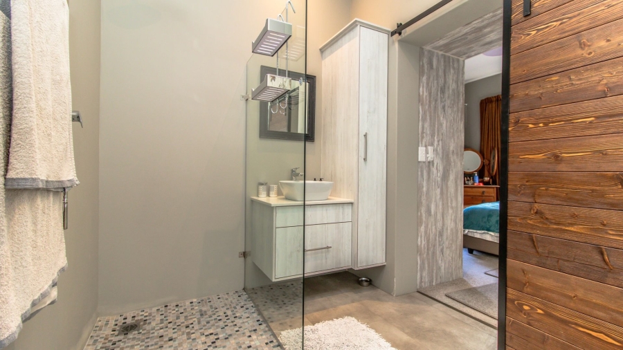 9 Bedroom Property for Sale in Onrus Western Cape